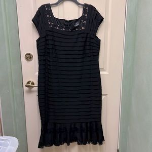 Adrianna Parpell Black Lace Stretchy Evening Cocktail Dress 16W New!